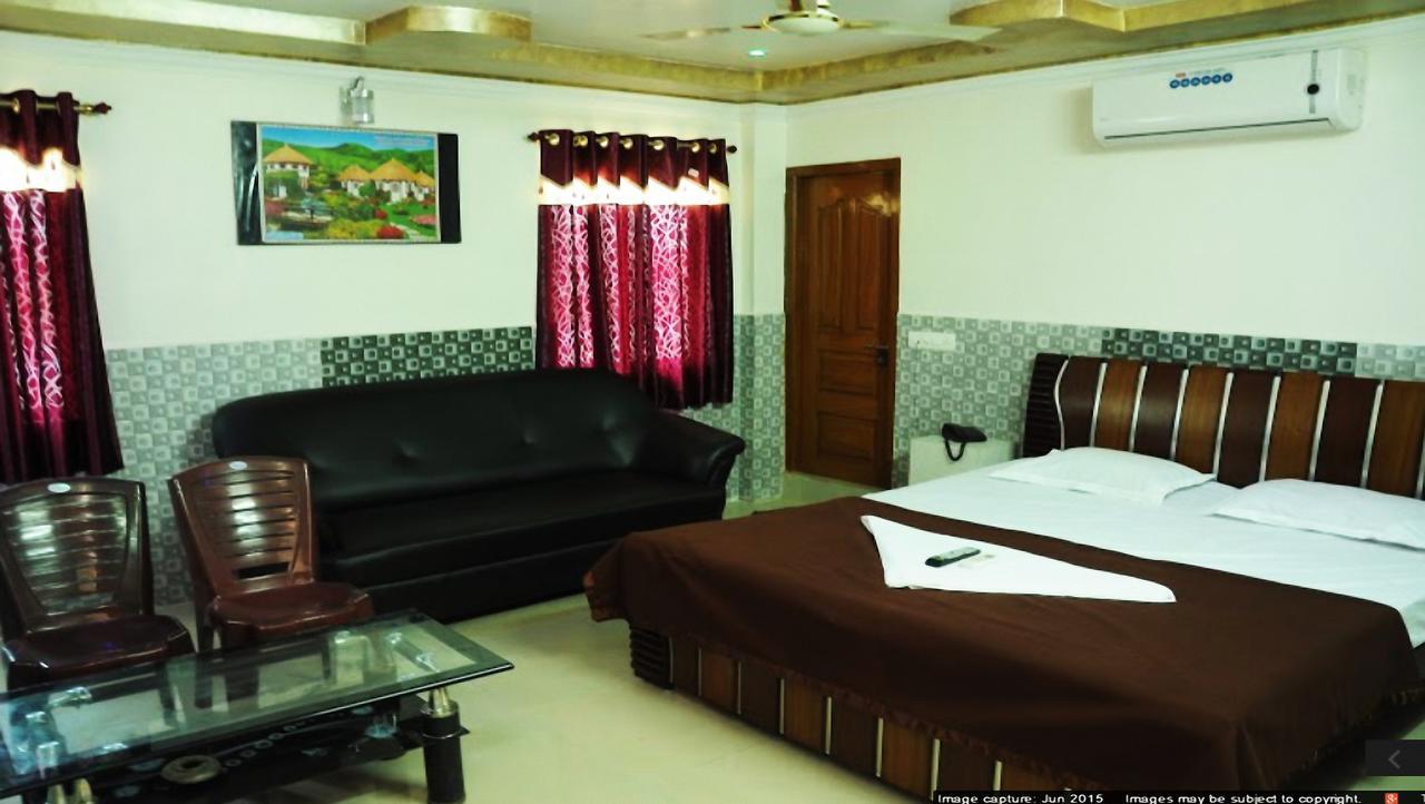 Hotel Manorama Inn Khammam 外观 照片