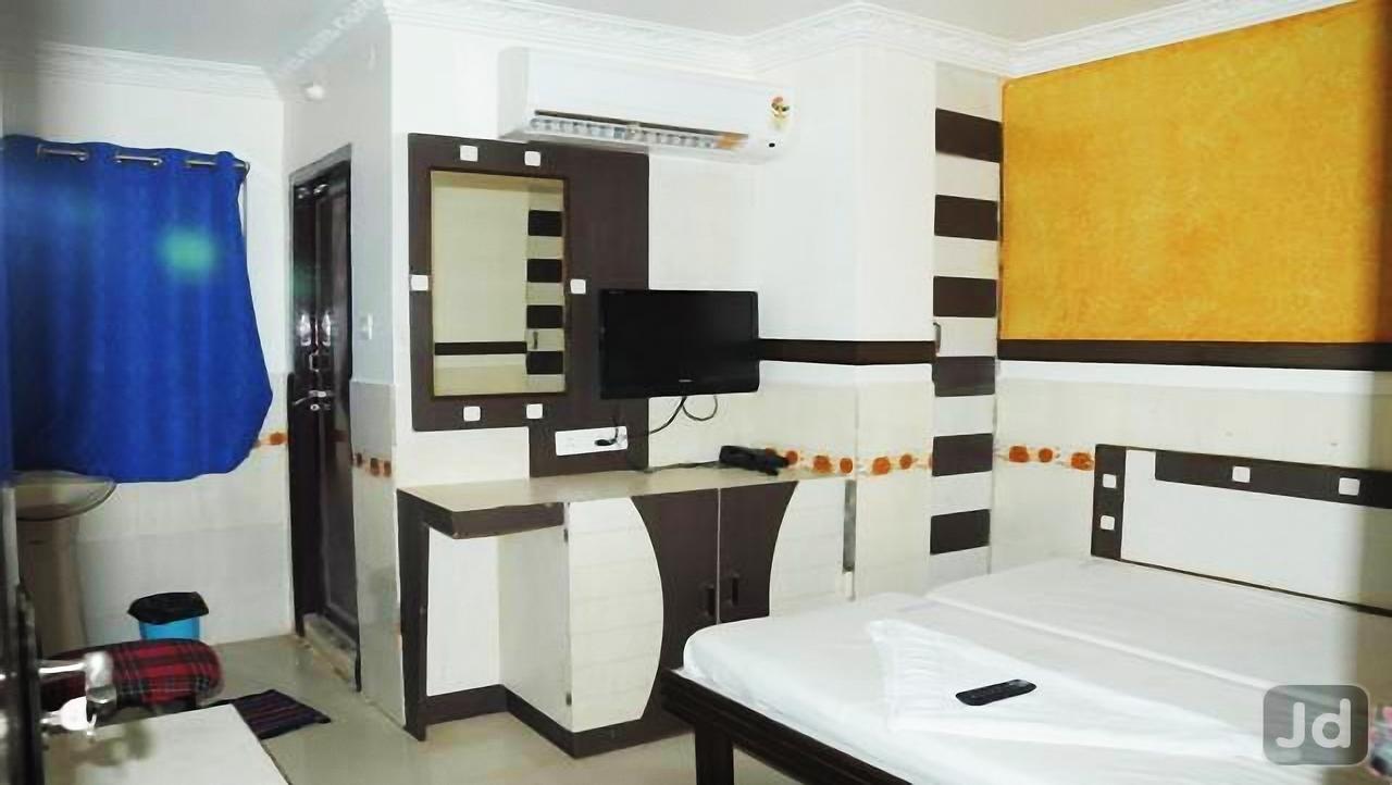 Hotel Manorama Inn Khammam 外观 照片